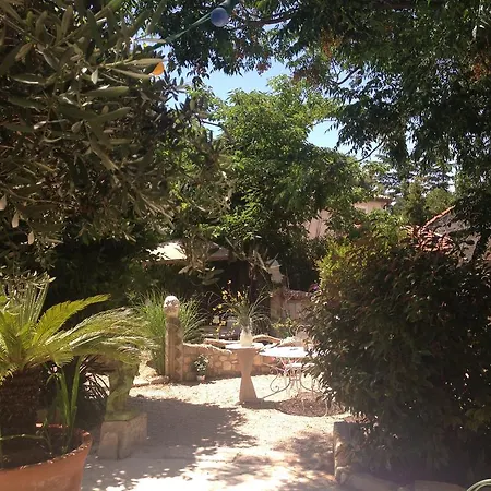 Maison Des Arts Guest house Les Baux-de-Provence